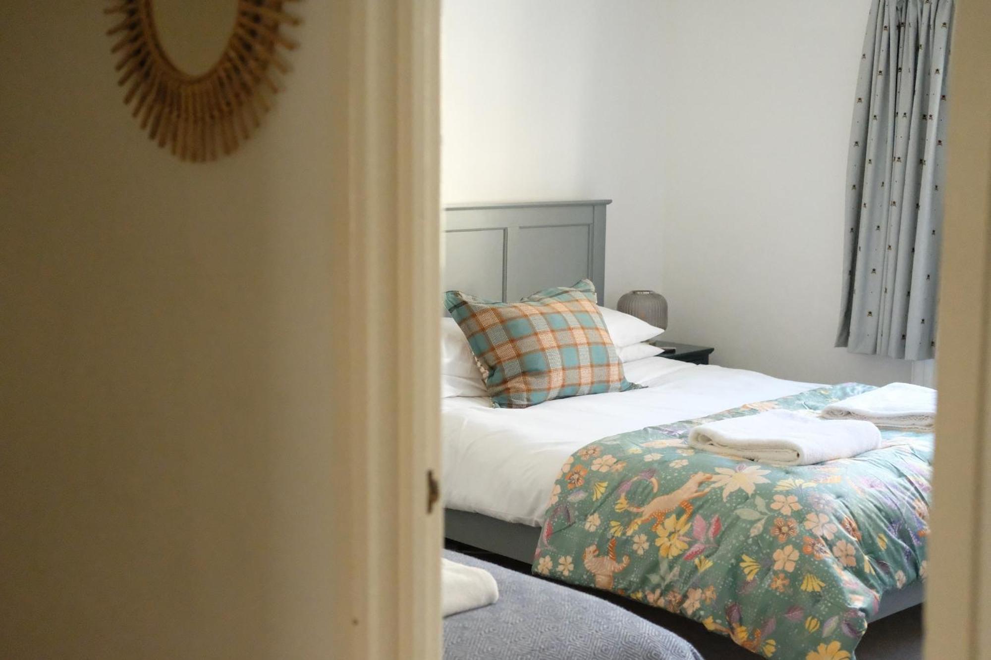 Spacious City Centre Apartment Bath Extérieur photo